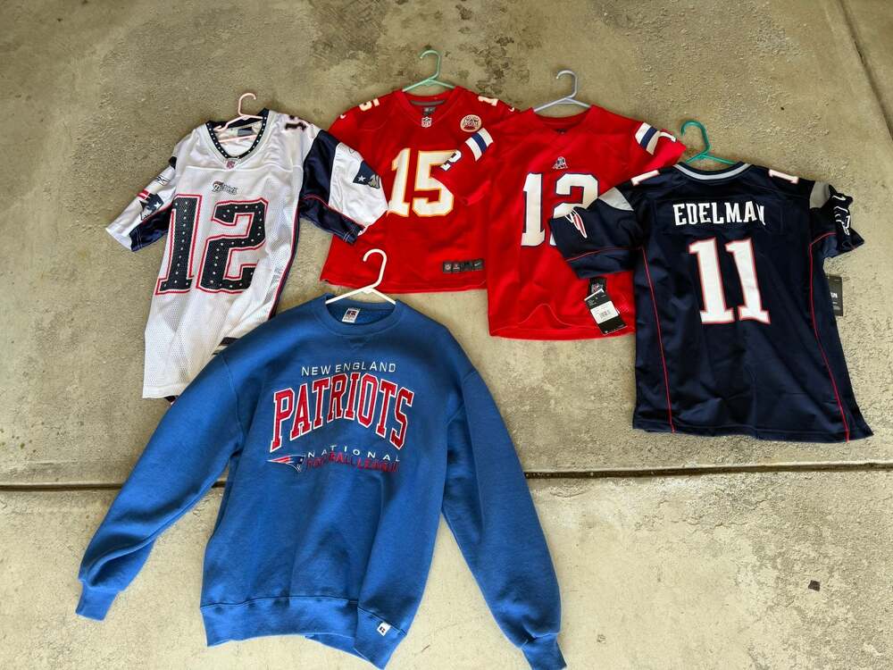 Lot of 5 NFL Football Jerseys & Sweatshirt Patriots Chiefs Brady Edelman
